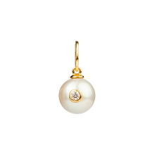 White Pearl with Middle Diamond