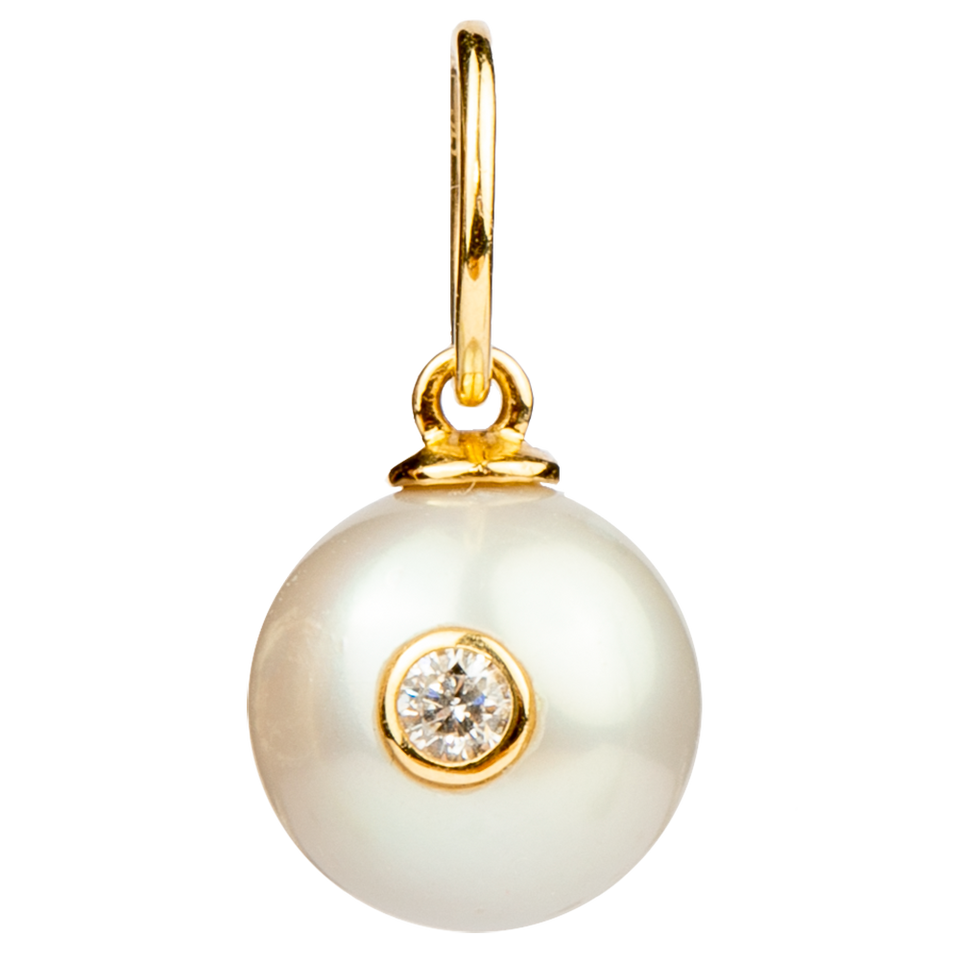 White Pearl with Middle Diamond